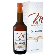 Кальвадос Marquis de Montdidier VS Calvados AOC Франция, 0,7л